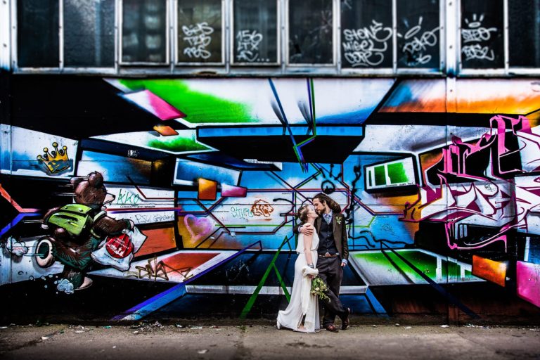 Hochzeitsfoto Berlin Graffiti
